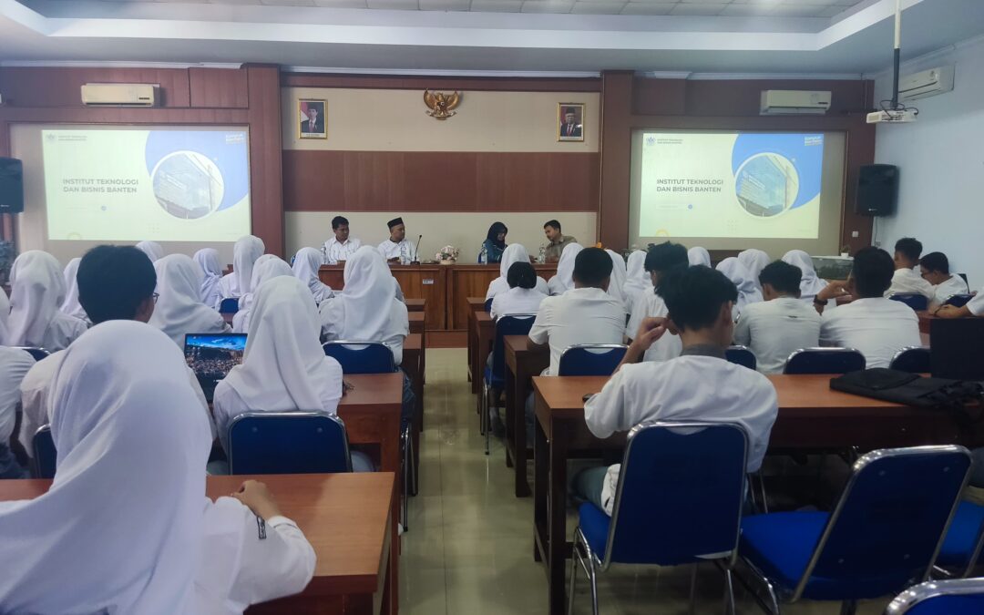 Institut Banten diundang dalam Program P5 SMAN 1 Rangkasbitung untuk membahas pemanfaatan teknologi informasi bagi UMKM